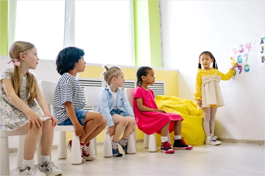 Detail Inclusive Classroom Diverse Kids Learning Together Number 12