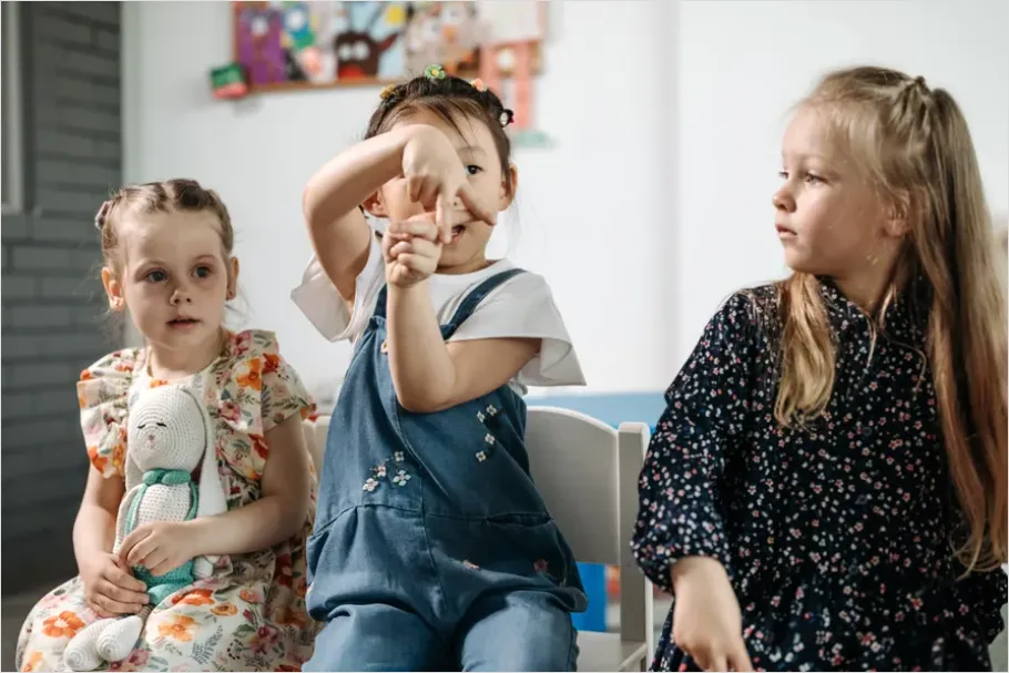 Detail Inclusive Classroom Diverse Kids Learning Together Number 3