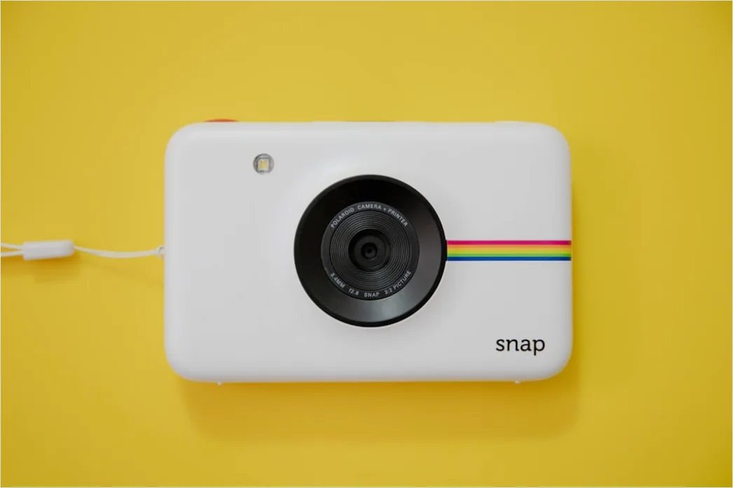 Detail Instant Camera With Film Number 9
