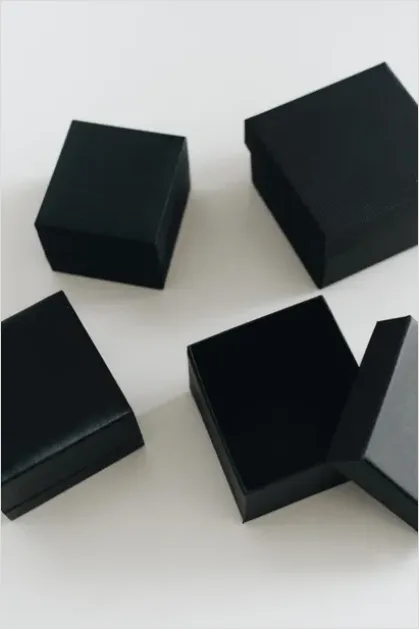 Detail Jewelry Box Open Flat Lay Number 8