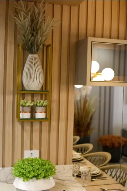Detail Mirror And Decor Shelf Number 11