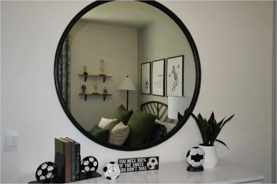 Detail Mirror And Decor Shelf Number 15