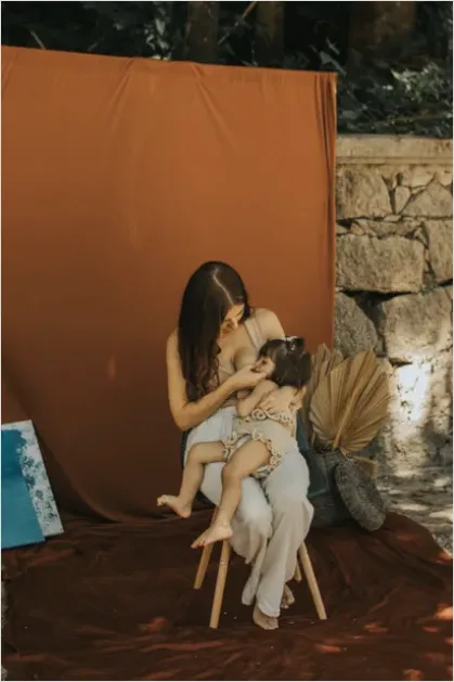 Detail Mother Breastfeeding Intimate Natural Moment Number 2