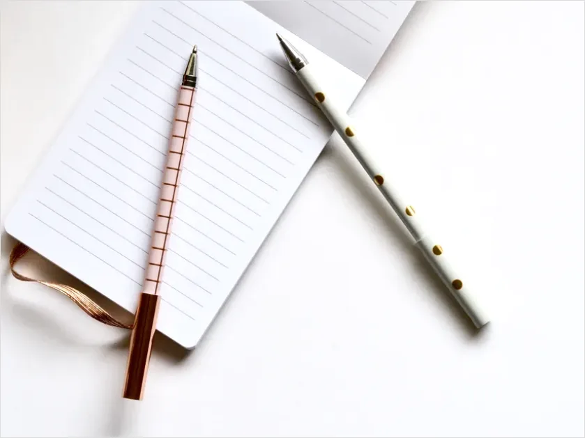 Detail Notebook And Pen Flat Lay Number 5