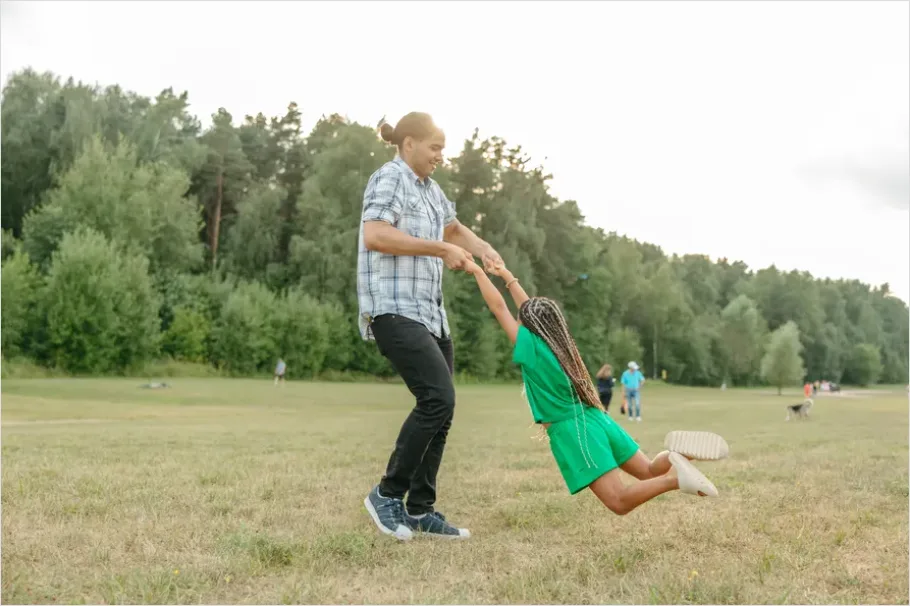 Detail Outdoor Play Active Family Lifestyle Number 15