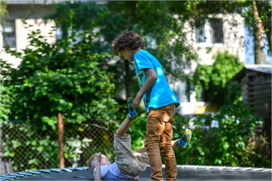 Detail Outdoor Play Active Family Lifestyle Number 6