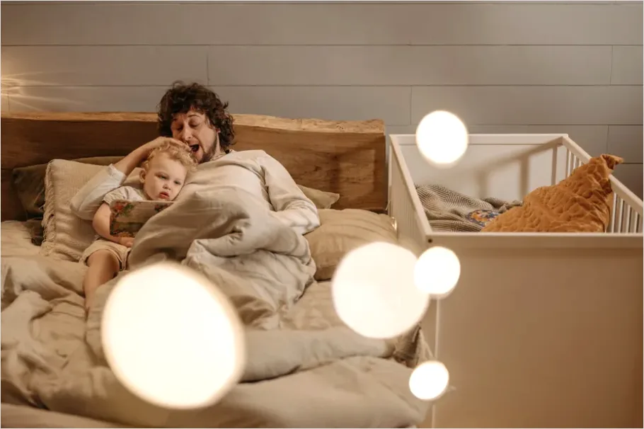Detail Parents Reading Bedtime Story Cozy Bedroom Number 2