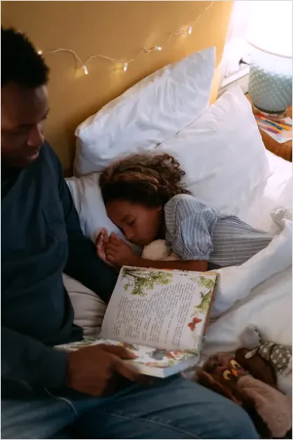 Detail Parents Reading Bedtime Story Cozy Bedroom Number 11