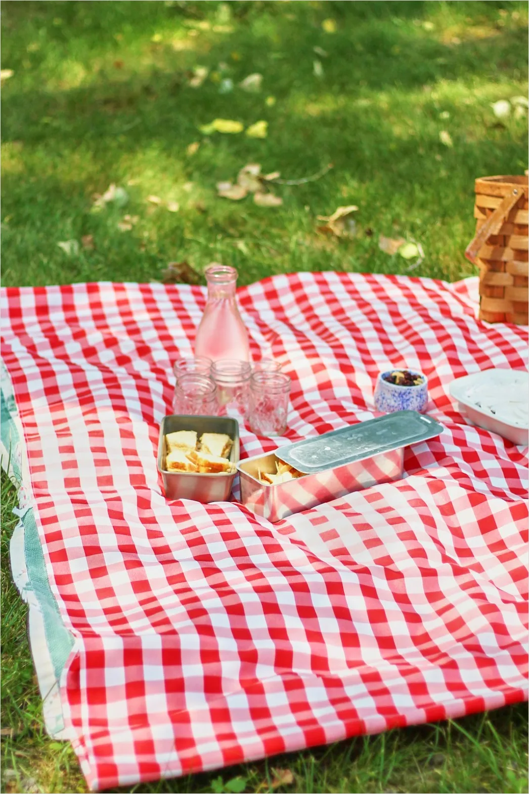 Detail Picnic Charcuterie Board Outdoor Blanket Number 6