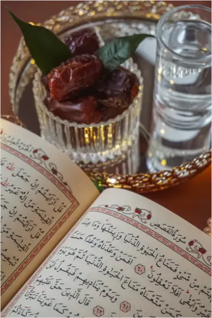 Detail Ramadan Iftar Meal Dates Water Close Up Number 3