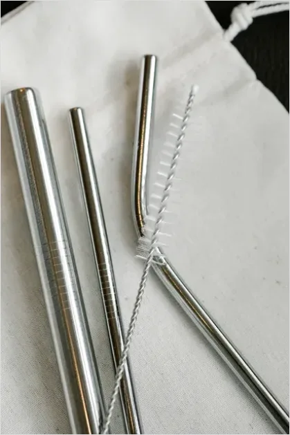 Detail Reusable Straws And Pouch Number 4
