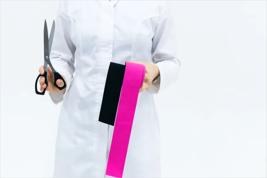 Detail Scissors And Tape Dispenser Number 10