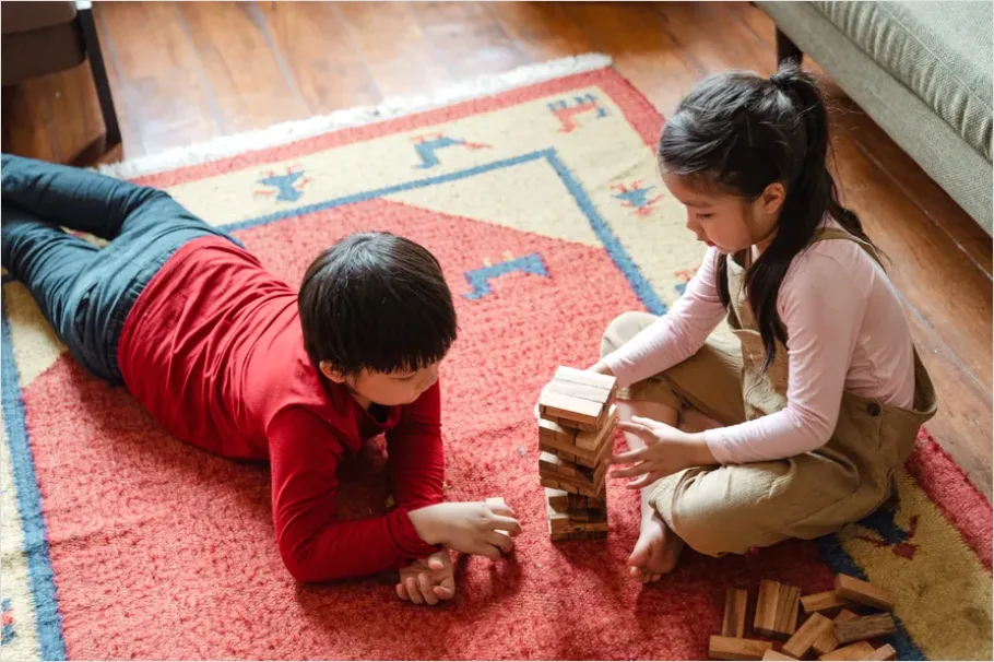 Detail Siblings Playing Together Floor Toys Number 14