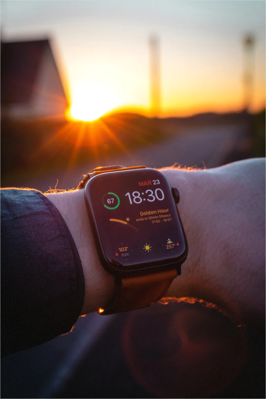 Detail Smartwatch On Wrist Close Up Number 2