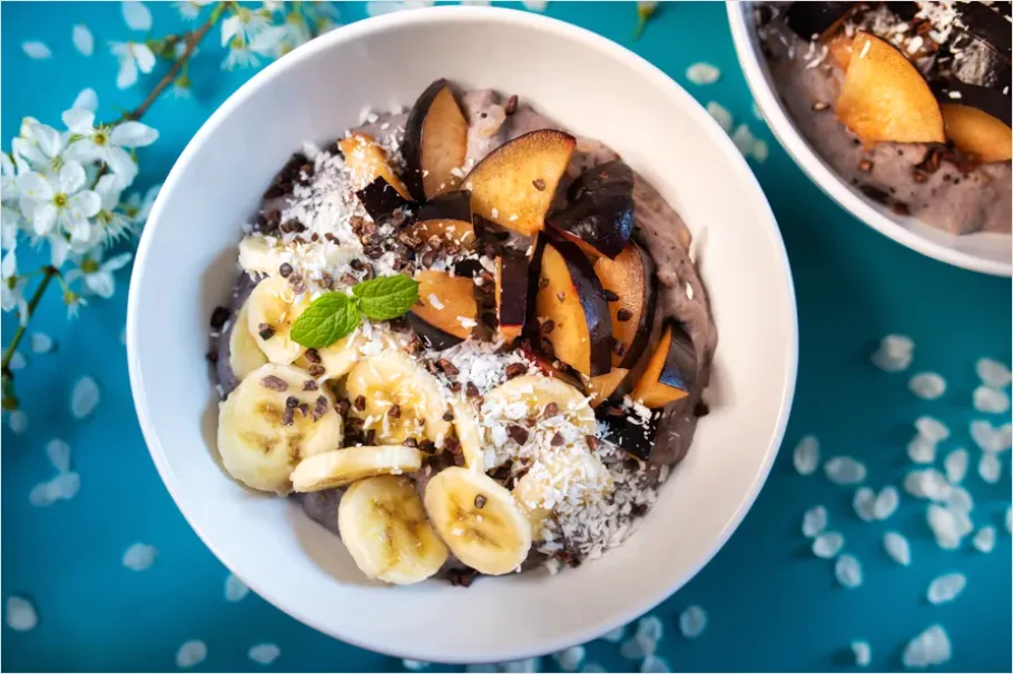Detail Smoothie Bowl Colorful Toppings Overhead View Number 9