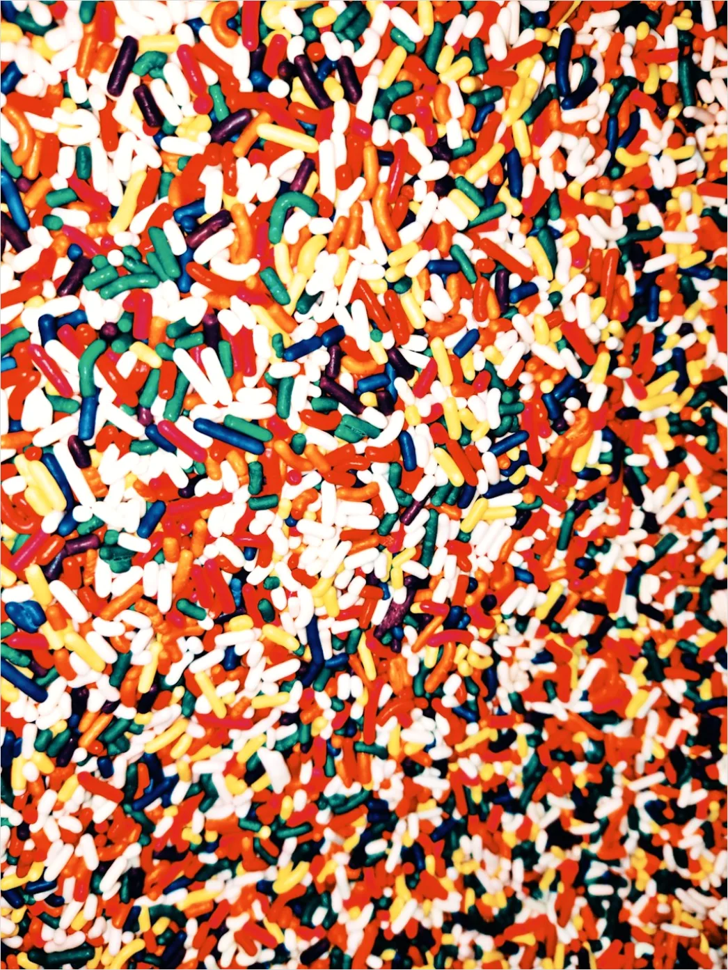 Detail Sprinkles And Frosting Colorful Baking Scene Number 11