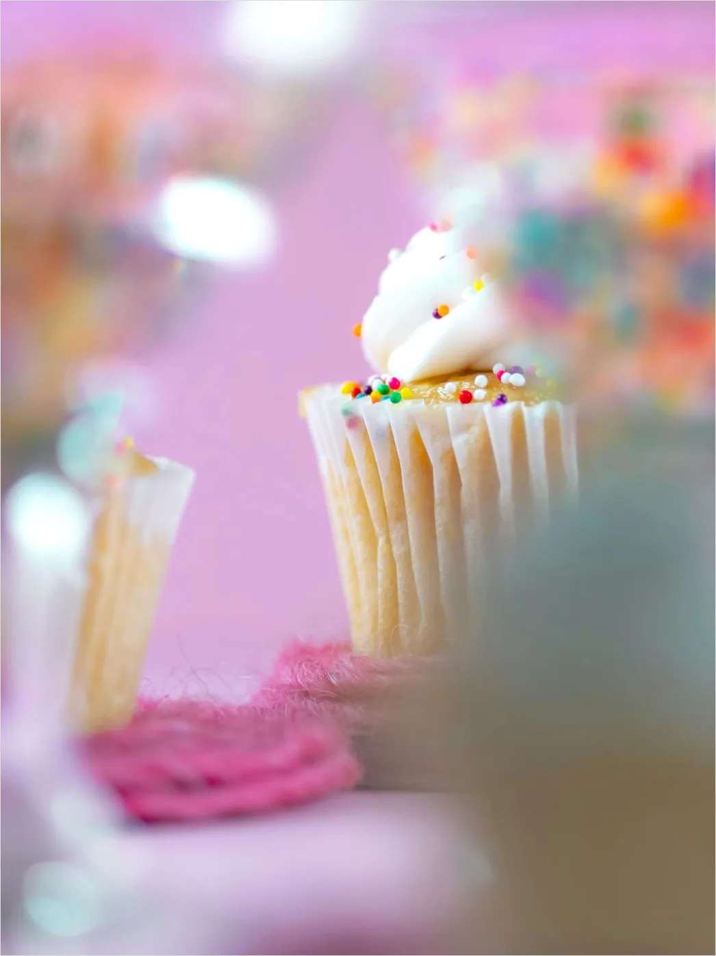 Detail Sprinkles And Frosting Colorful Baking Scene Number 14