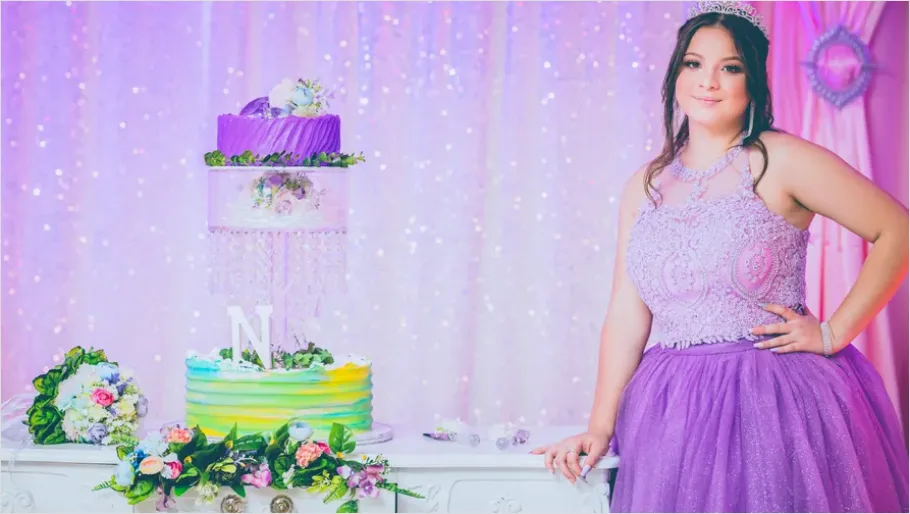 Detail Sweet Sixteen Party Sparkly Decor Number 12