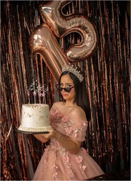 Detail Sweet Sixteen Party Sparkly Decor Number 13