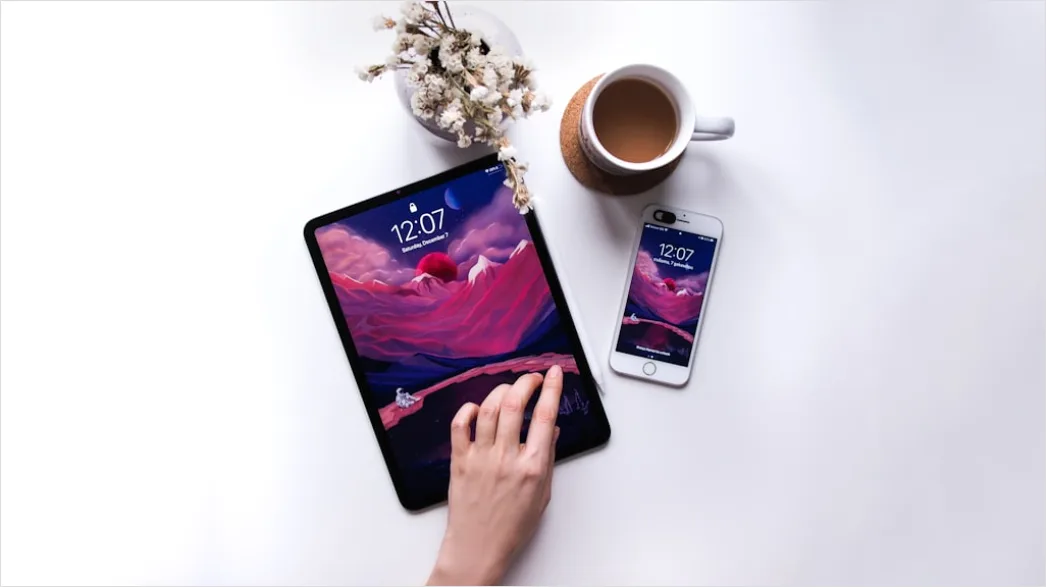 Detail Tablet Screen Mockup Flat Lay Number 3