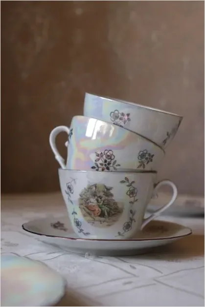 Detail Tea Cup And Saucer Number 7