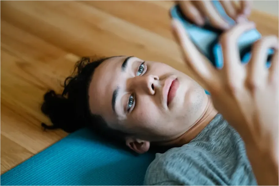Detail Teen Using Smartphone Social Media Scrolling Number 9