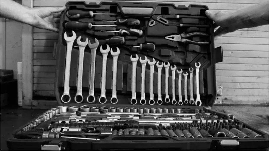 Toolbox With Tools Open F18a