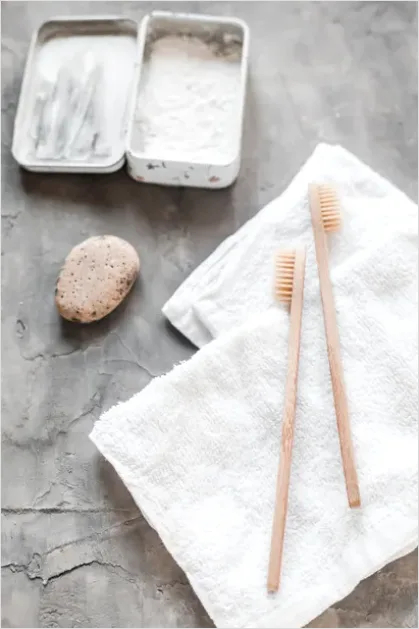 Detail Toothbrush And Toothpaste Flat Lay Number 11