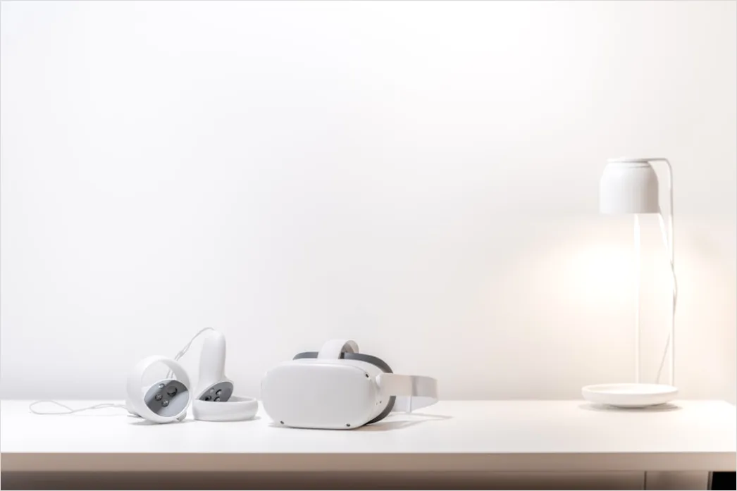 Detail Vr Headset On Table Number 3