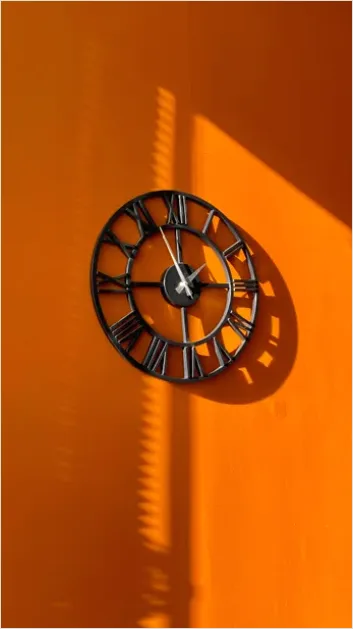 Detail Wall Clock Modern Minimal Number 8