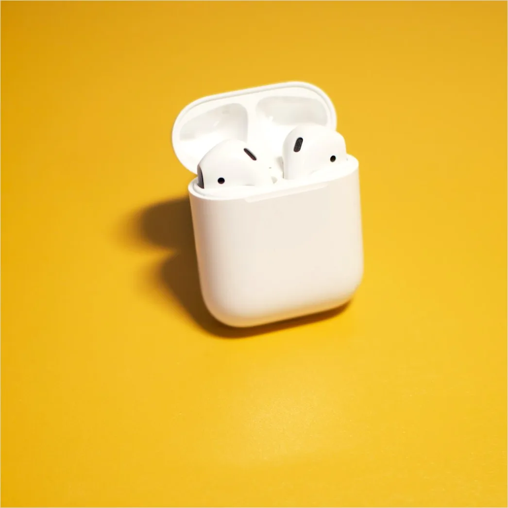 Detail Wireless Earbuds In Charging Case Number 15
