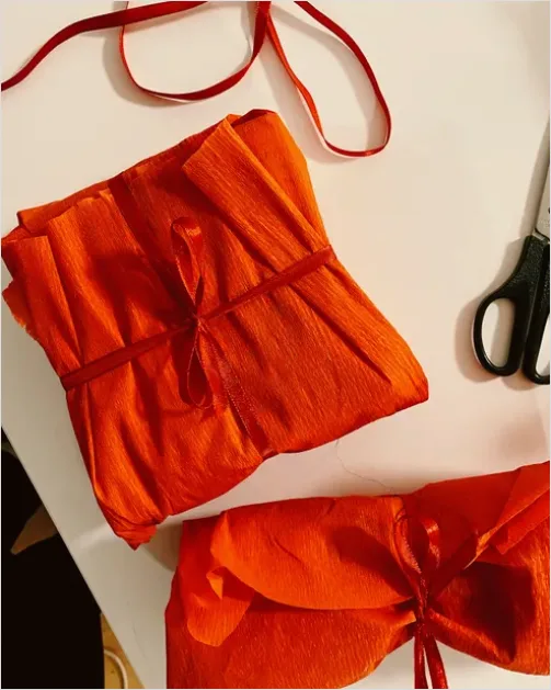 Detail Wrapping Paper And Scissors Number 16