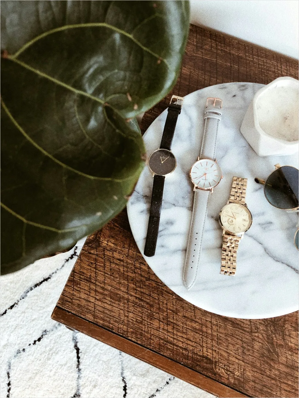 Detail Wristwatch On Marble Flat Lay Number 5