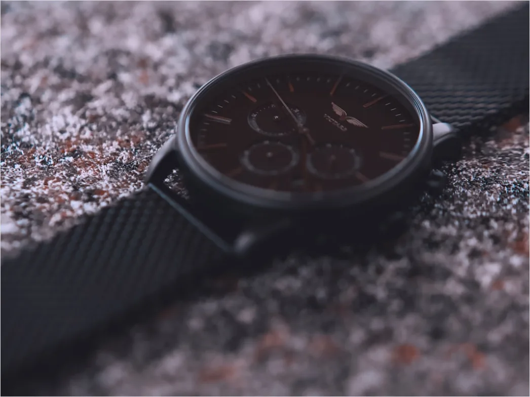 Detail Wristwatch On Marble Flat Lay Number 8