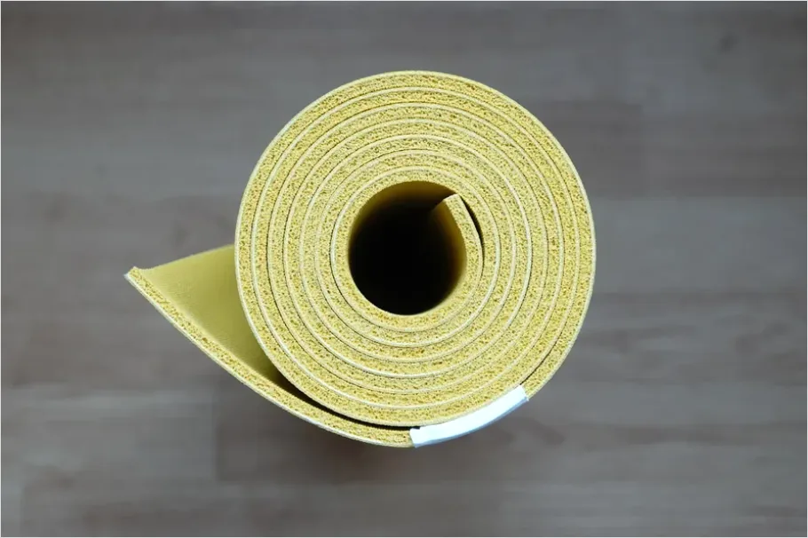 Detail Yoga Mat Rolled Up Number 11