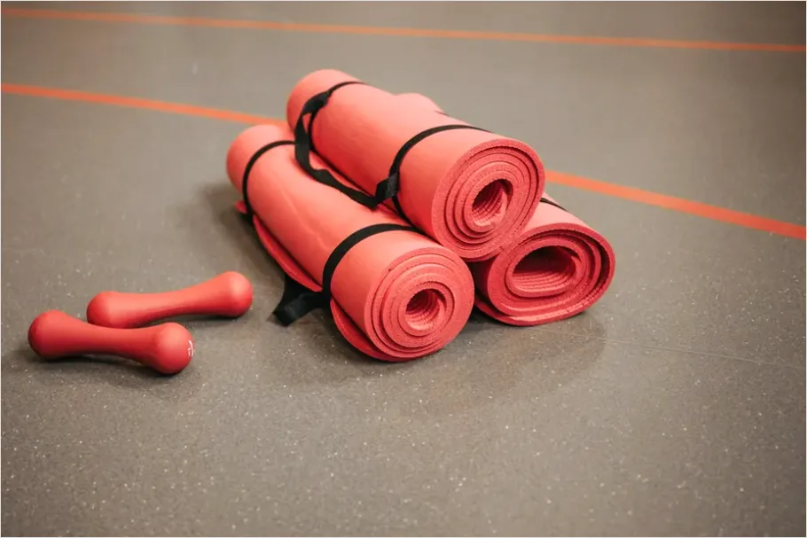 Detail Yoga Mat Rolled Up Number 7