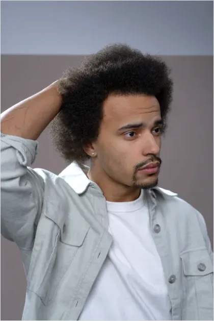 Detail Afro Hair Portrait Studio Background Number 4