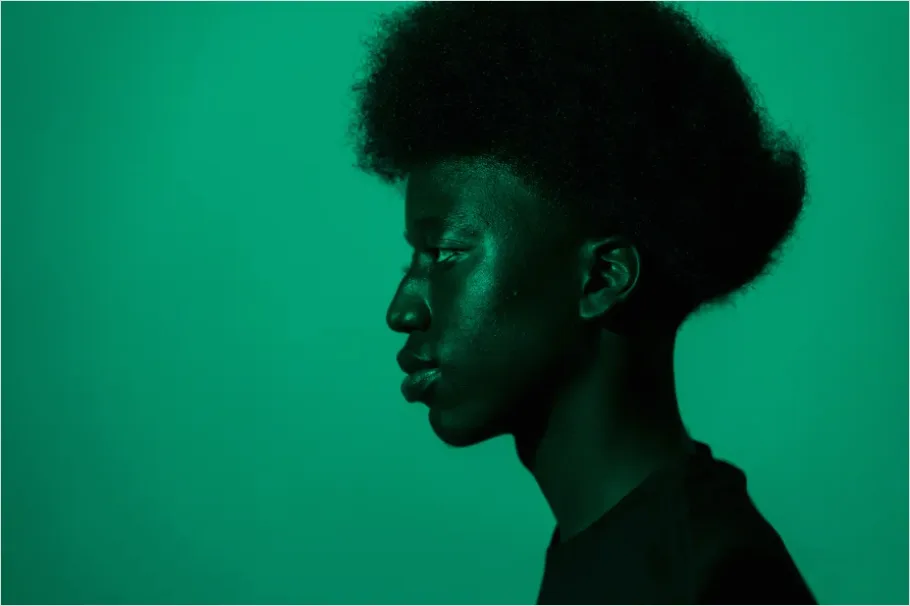 Detail Afro Hair Portrait Studio Background Number 5