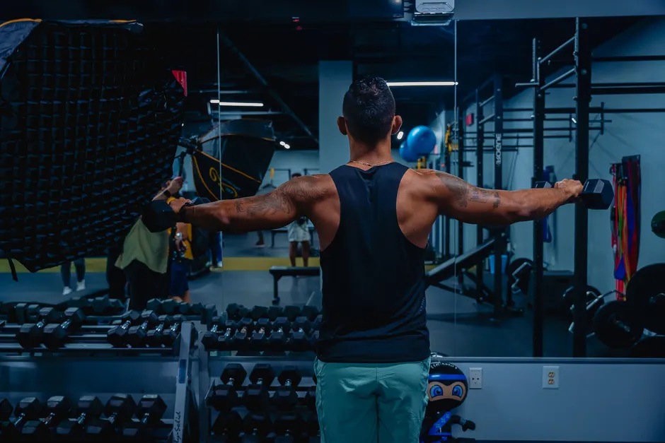 Detail Back Workout With Dumbbells Routine Number 13