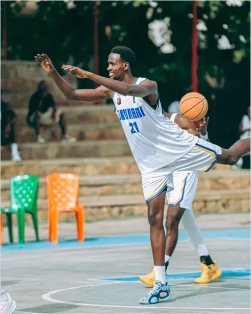 Detail Basketball Player Dribbling Court Action Number 2