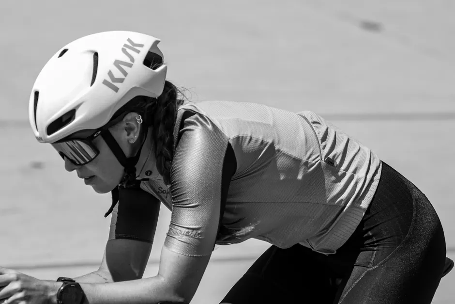 Detail Bike Helmet And Sunglasses Flat Lay Number 6