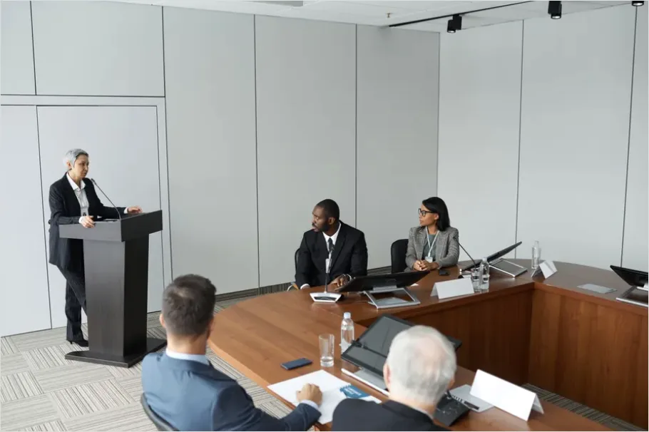 Detail Businessman Giving Presentation Conference Number 11