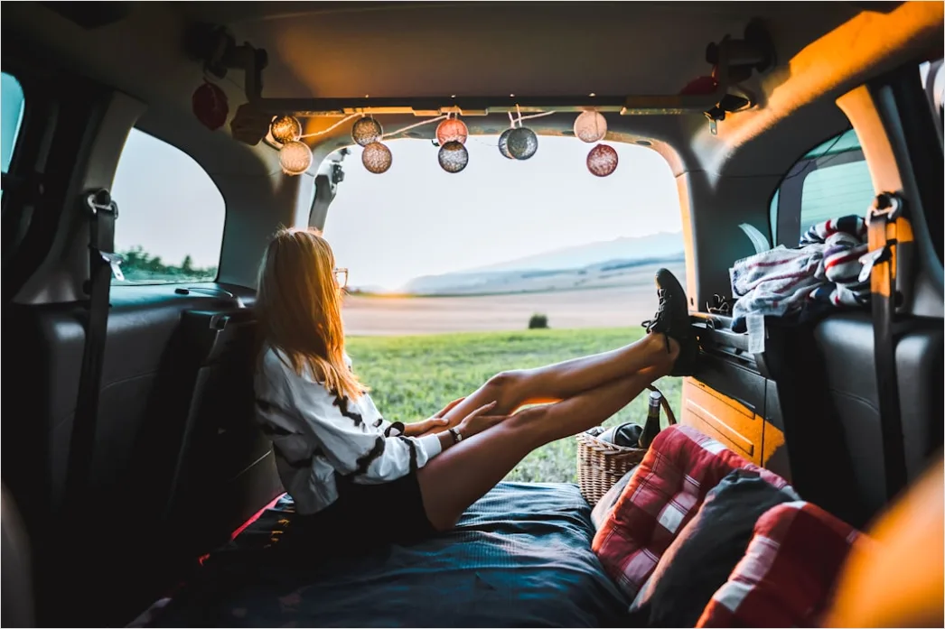 Detail Camper Van Road Trip Interior Number 11