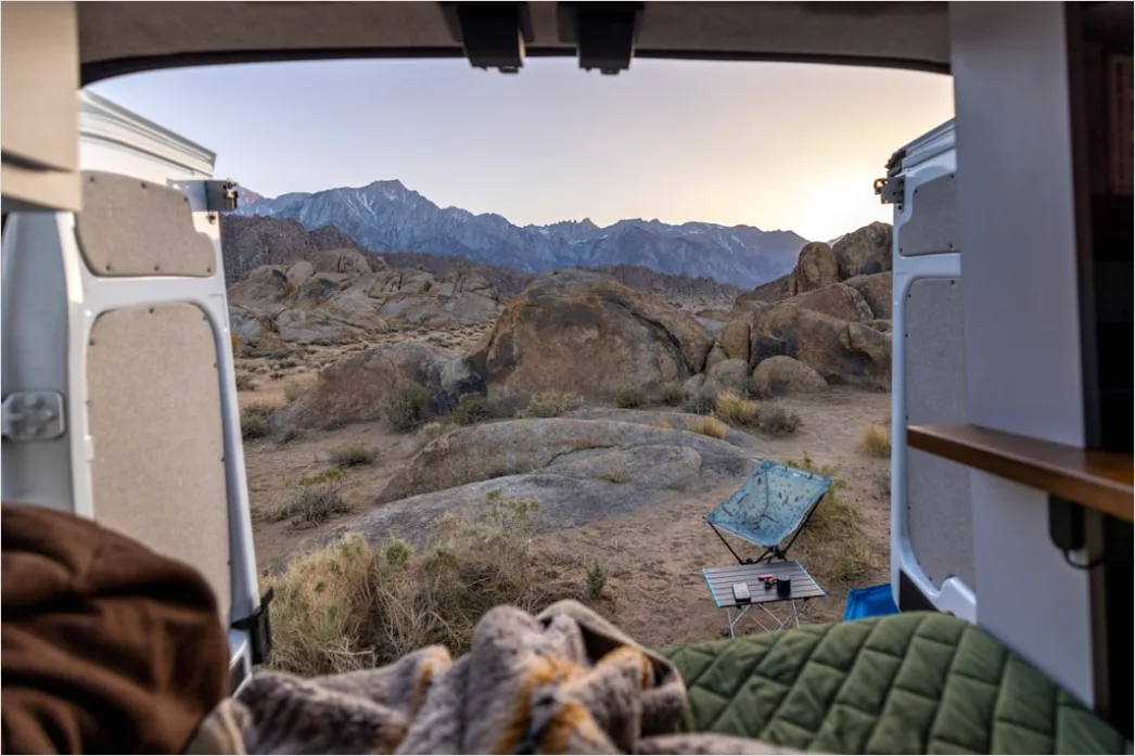 Detail Camper Van Road Trip Interior Number 14