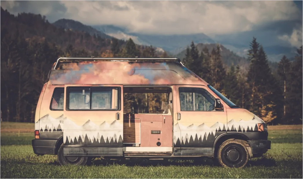 Detail Camper Van Road Trip Interior Number 4