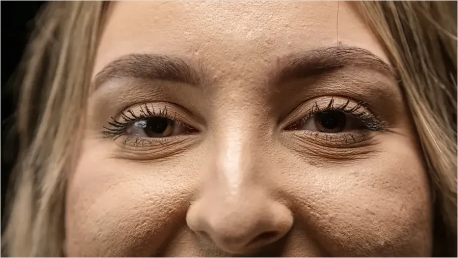 Detail Close Up Face Makeup Natural Look Number 2