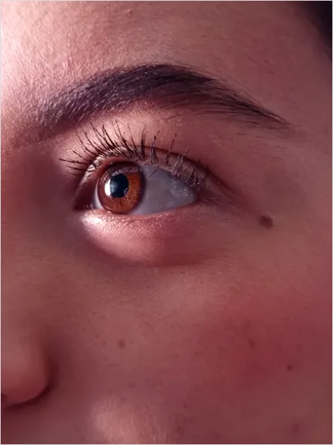 Detail Close Up Face Makeup Natural Look Number 6
