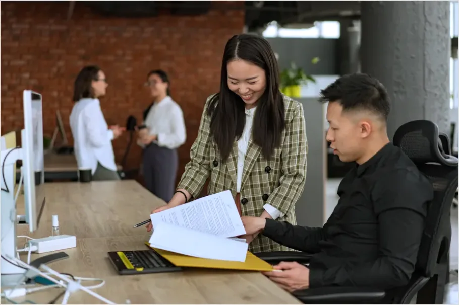 Detail Colleagues Working In Modern Office Number 2