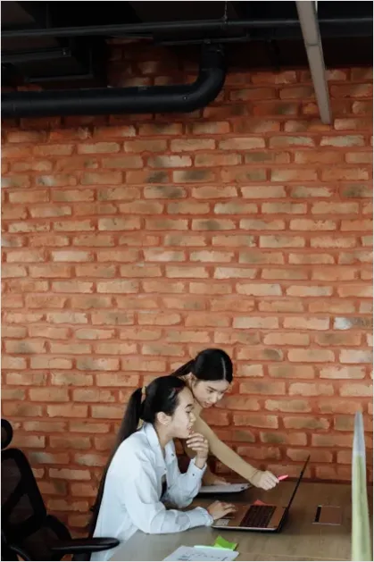 Detail Colleagues Working In Modern Office Number 3
