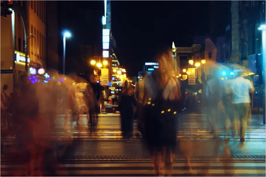 Crowd Walking Downtown Motion Blur A504